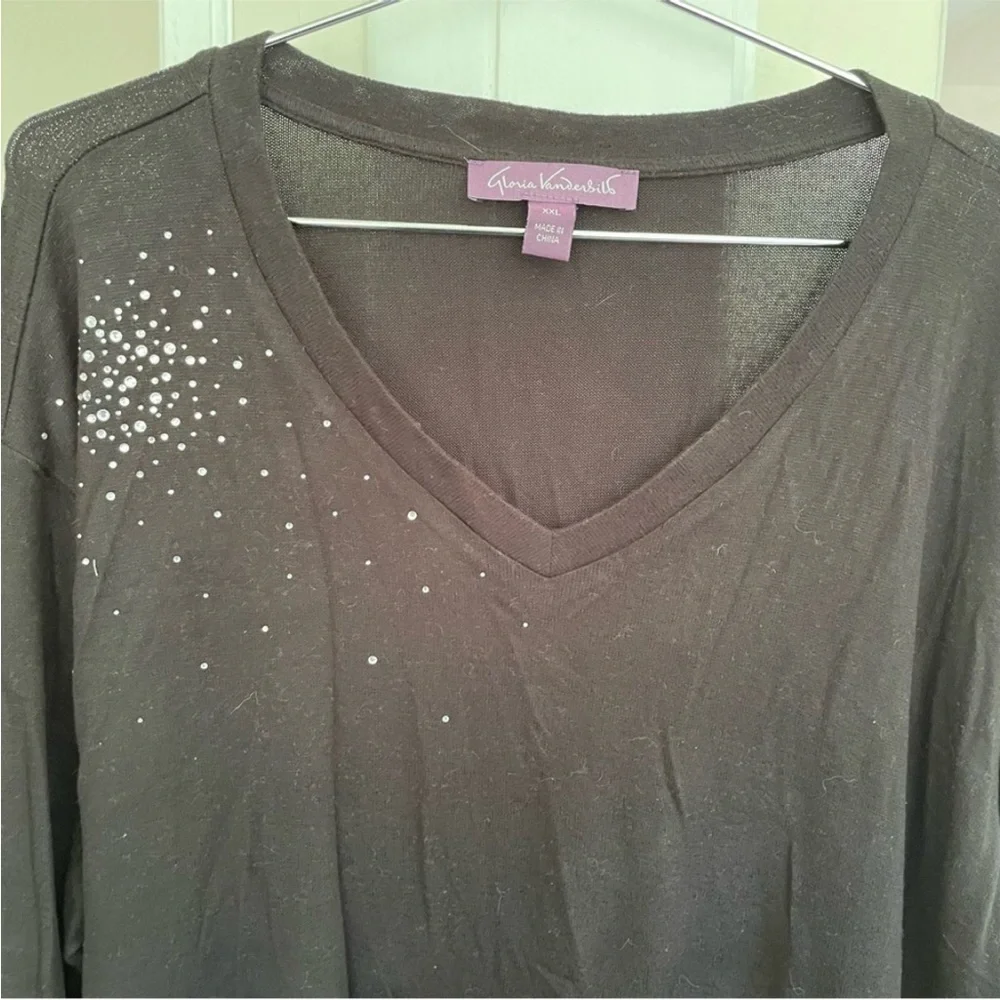 Gloria Vanderbilt Women's Blouse - Picture 2 of 5